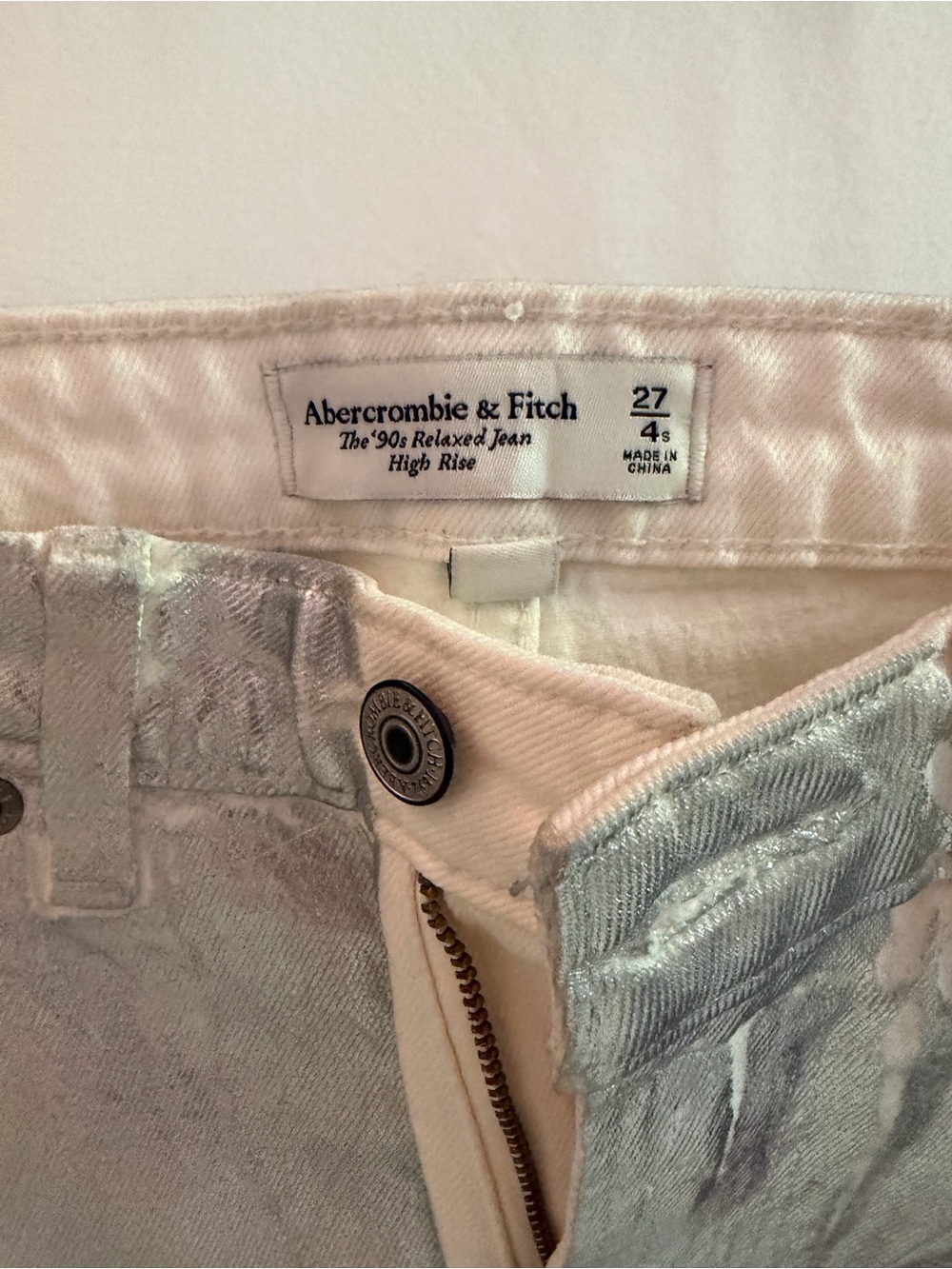 Abercrombie & Fitch Pale Pink High-Rise Jeans with Subtle Sheen